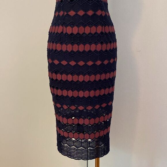 Bardot Navy & Mauve Diamond Lace Bodycon Dress Size 4 NWT - Picture 4 of 14